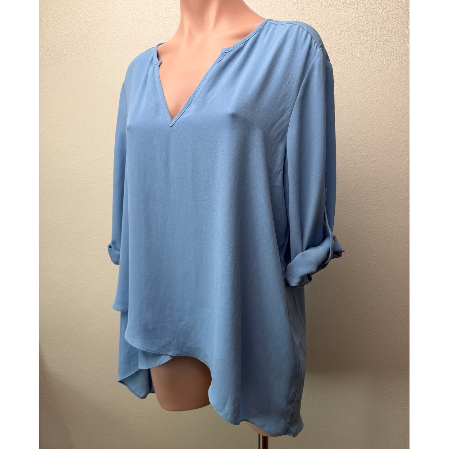 Karen Kane Light Blue Hi-Low Layered V-Neck Roll Tab Blouse Size L