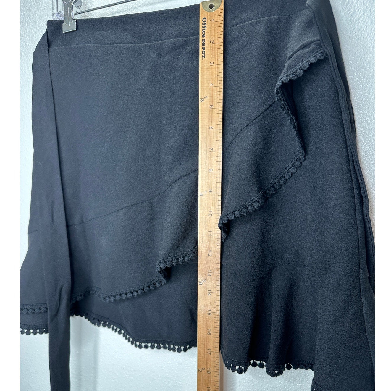 Cupcakes & Cashmere Black Pom-Pom Tiered Ruffle Faux Wrap Mini 6