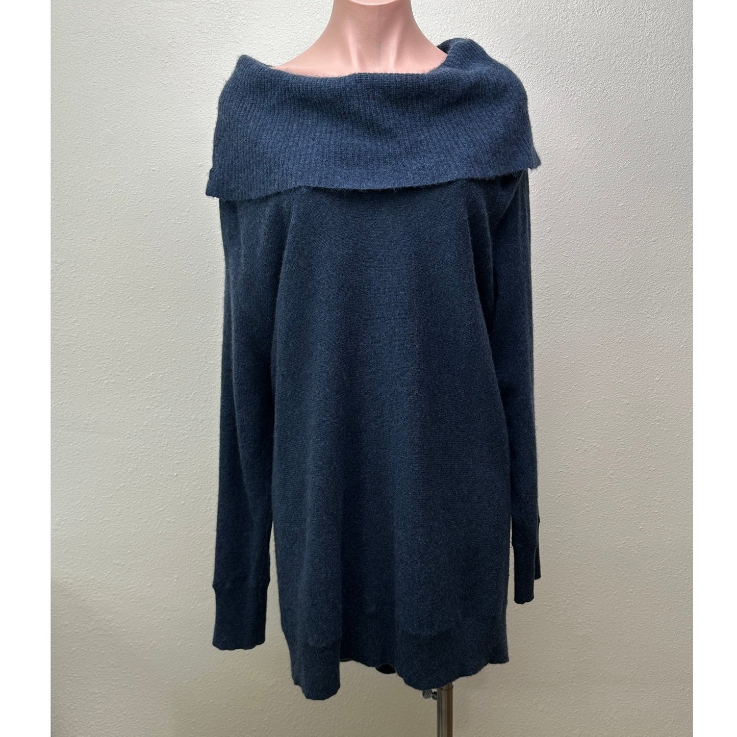 Halogen Cashmere Sweater Blue 2X Off Shoulder Tunic