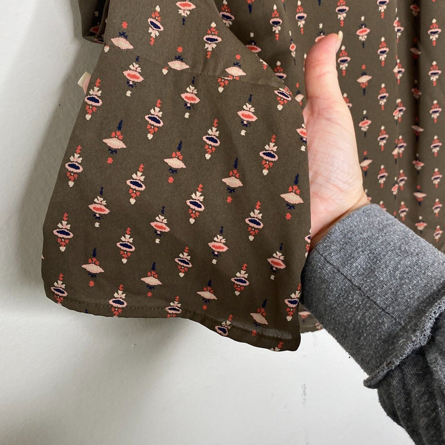 Allison Joy Faux-Wrap Brown Pink Blue Floral Print Design Long Sleeve Blouse XS