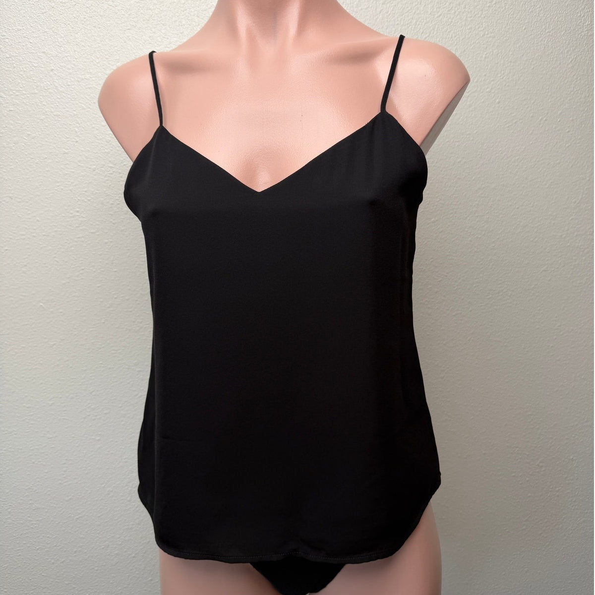 Banana Republic Black Spaghetti Strap V Neck Cami Women's US XS Petite