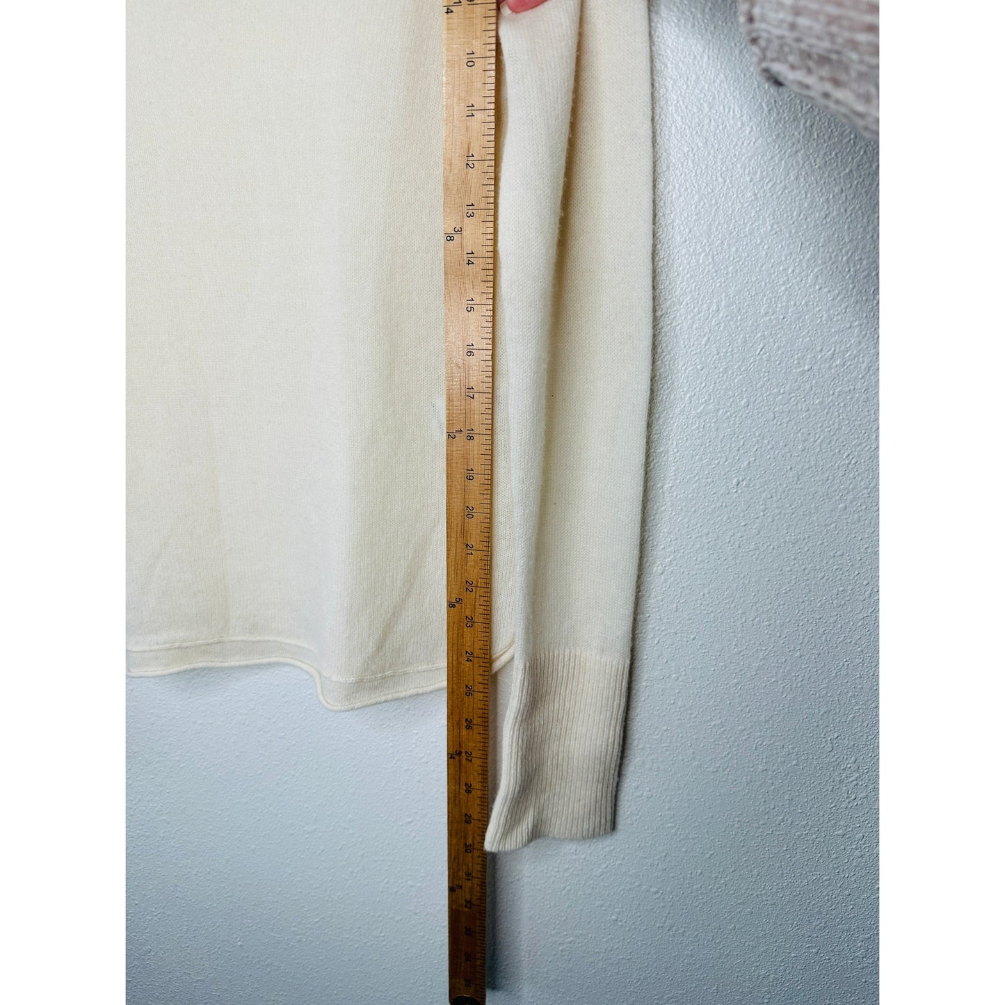 James Perse Cream Long Sleeve Scoop V Neck Cashmere Sweater 4 / XL