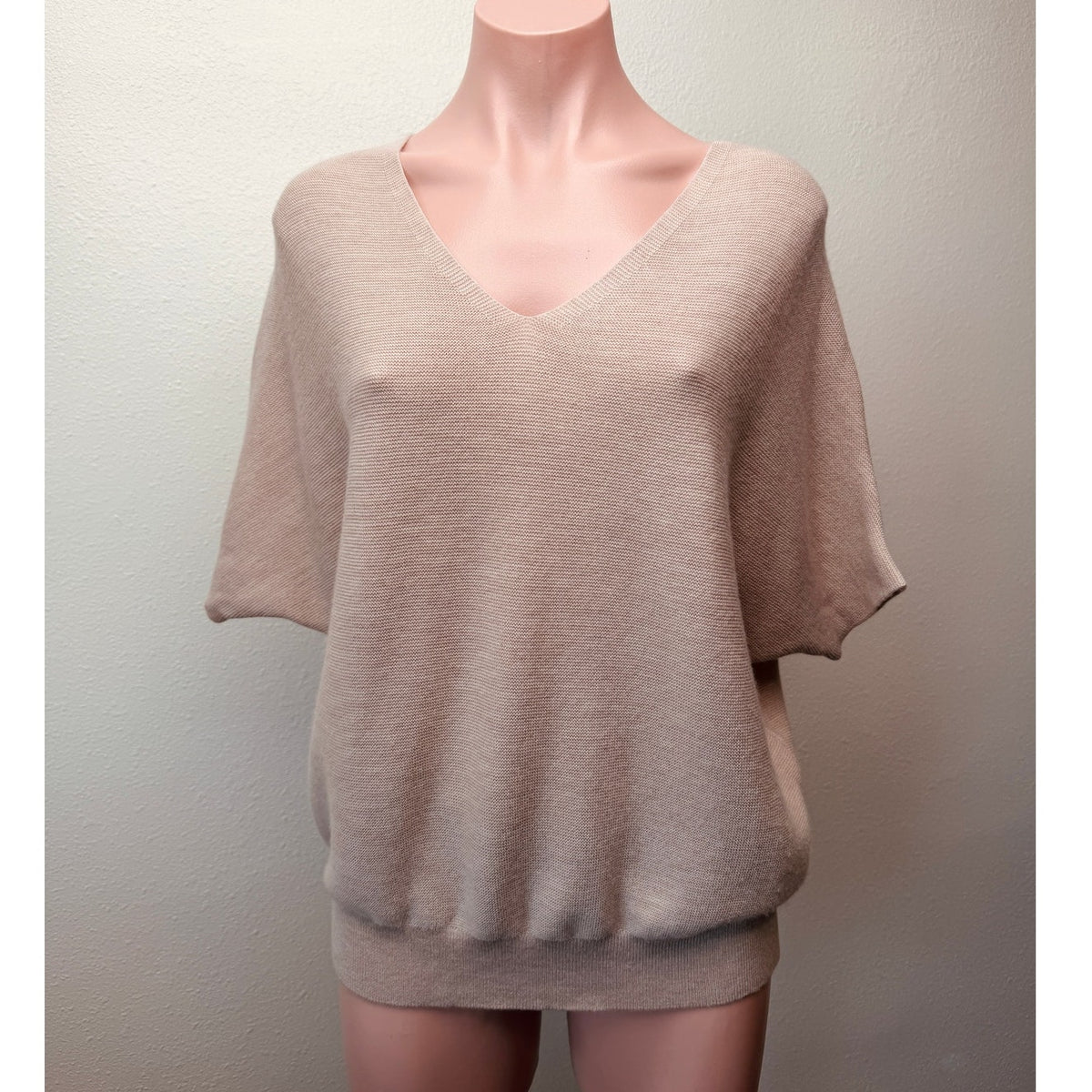 The Reset R Label Essential Pullover Mauve 100% Wool V Neck Dolman Sweater