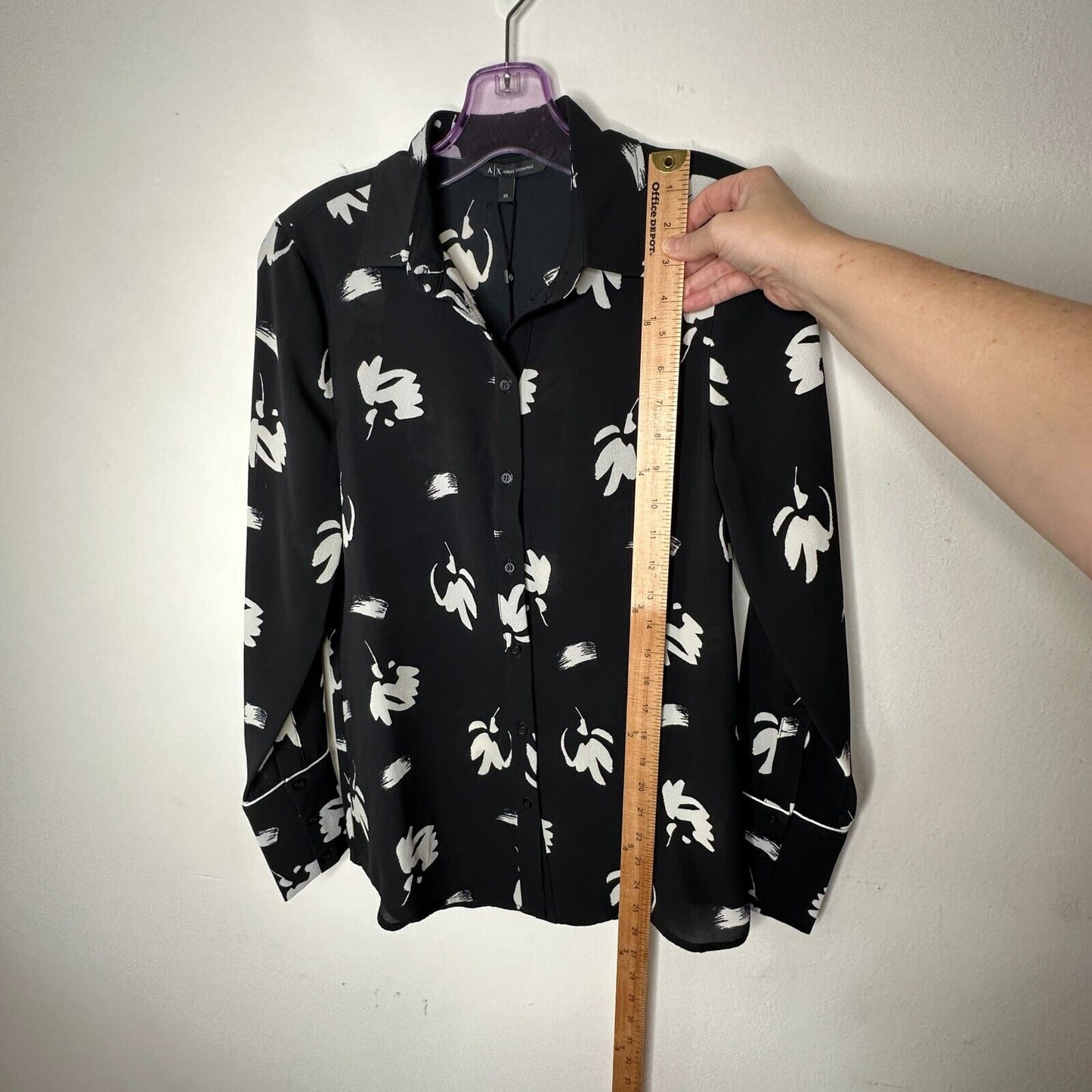 NWT Armani Exchange Black White Floral Long Sleeve Button Shirt XS