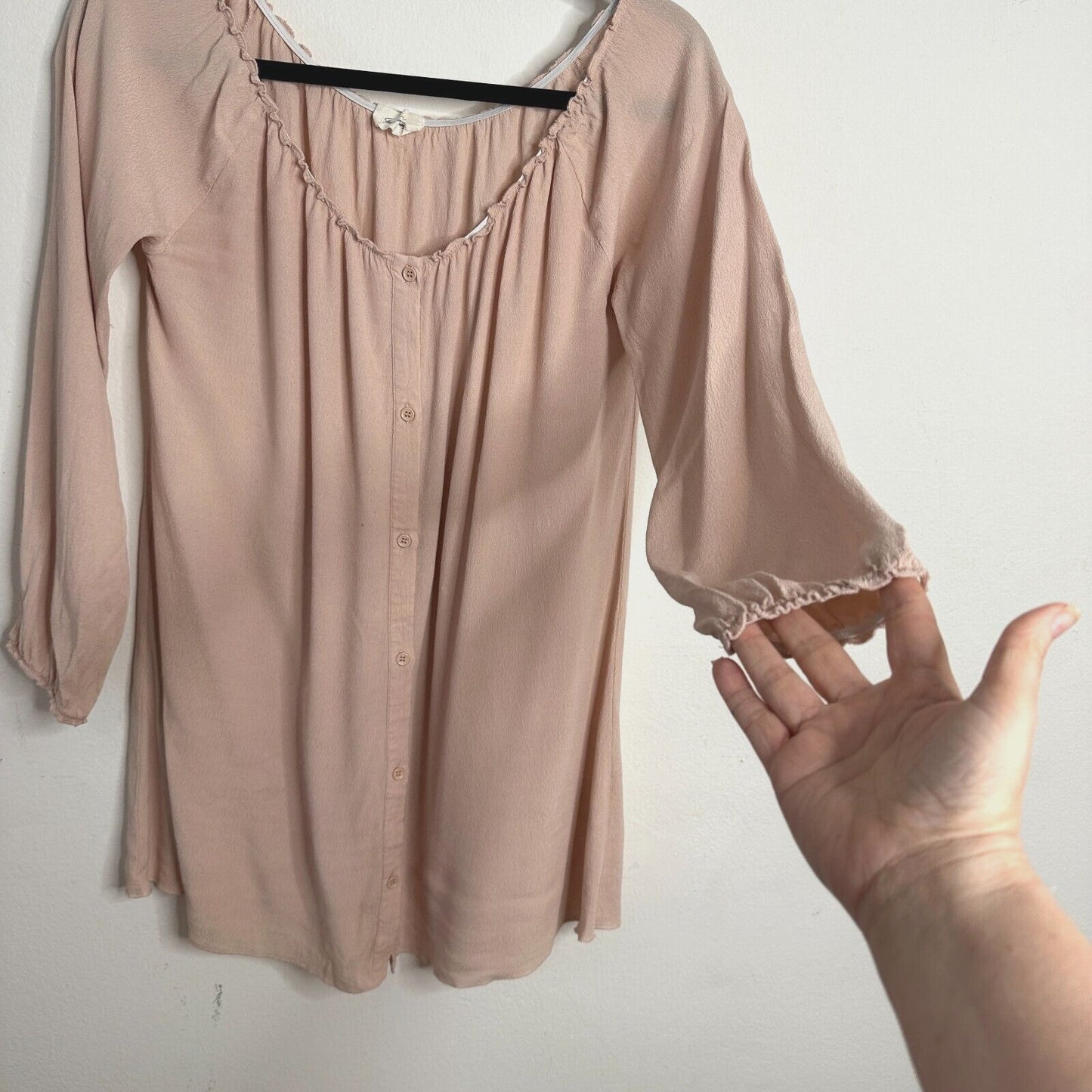 American Vintage Blush Off Shoulder 3/4 Sleeve Flowy Button Up Blouse Top Small