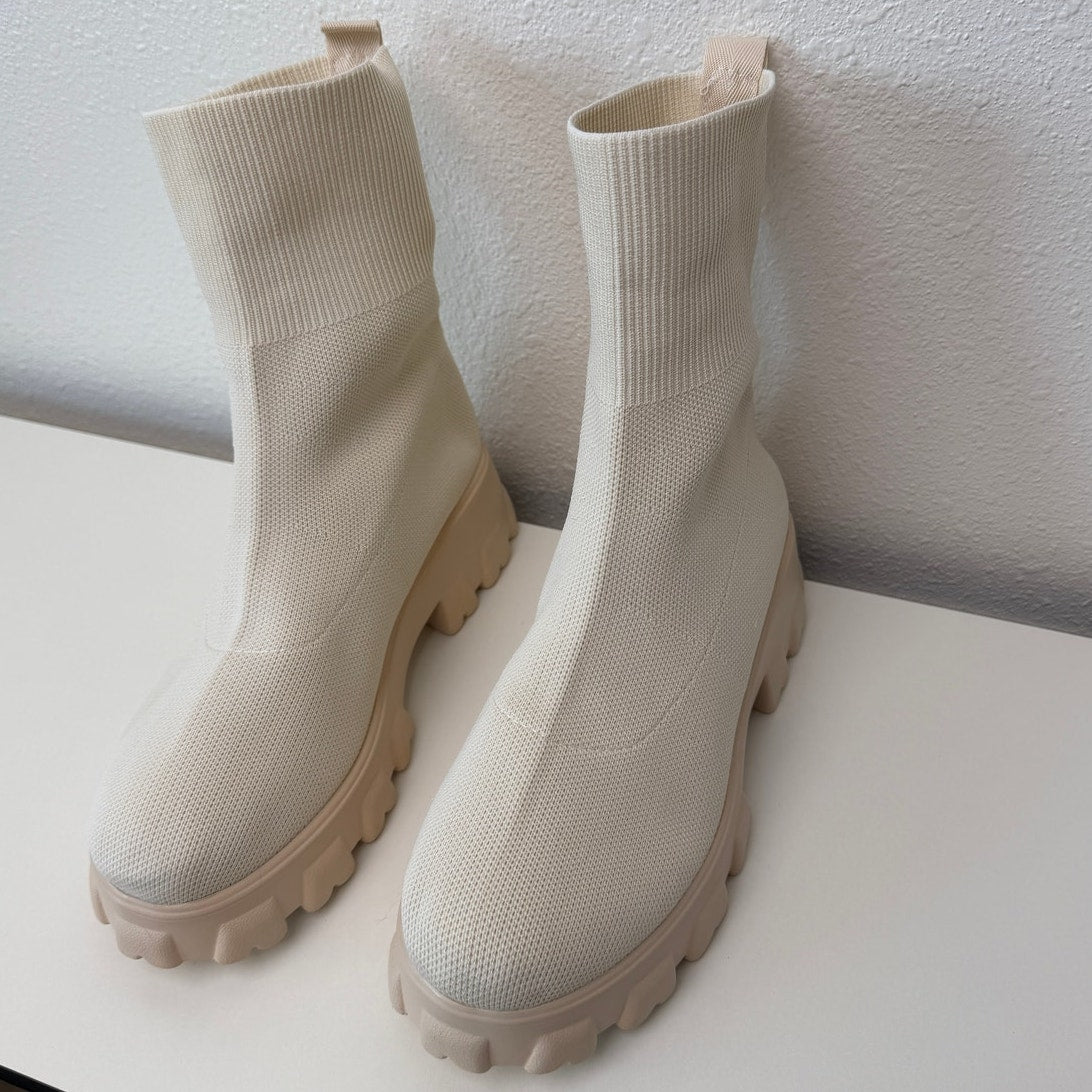 Women's Cream Knit Platform Sock Booties Chunky Lug Sole Boots Size 7