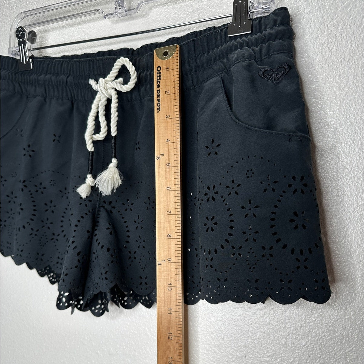 Roxy Black Floral Laser Cut Scalloped Edge Tie Waist Shorts S