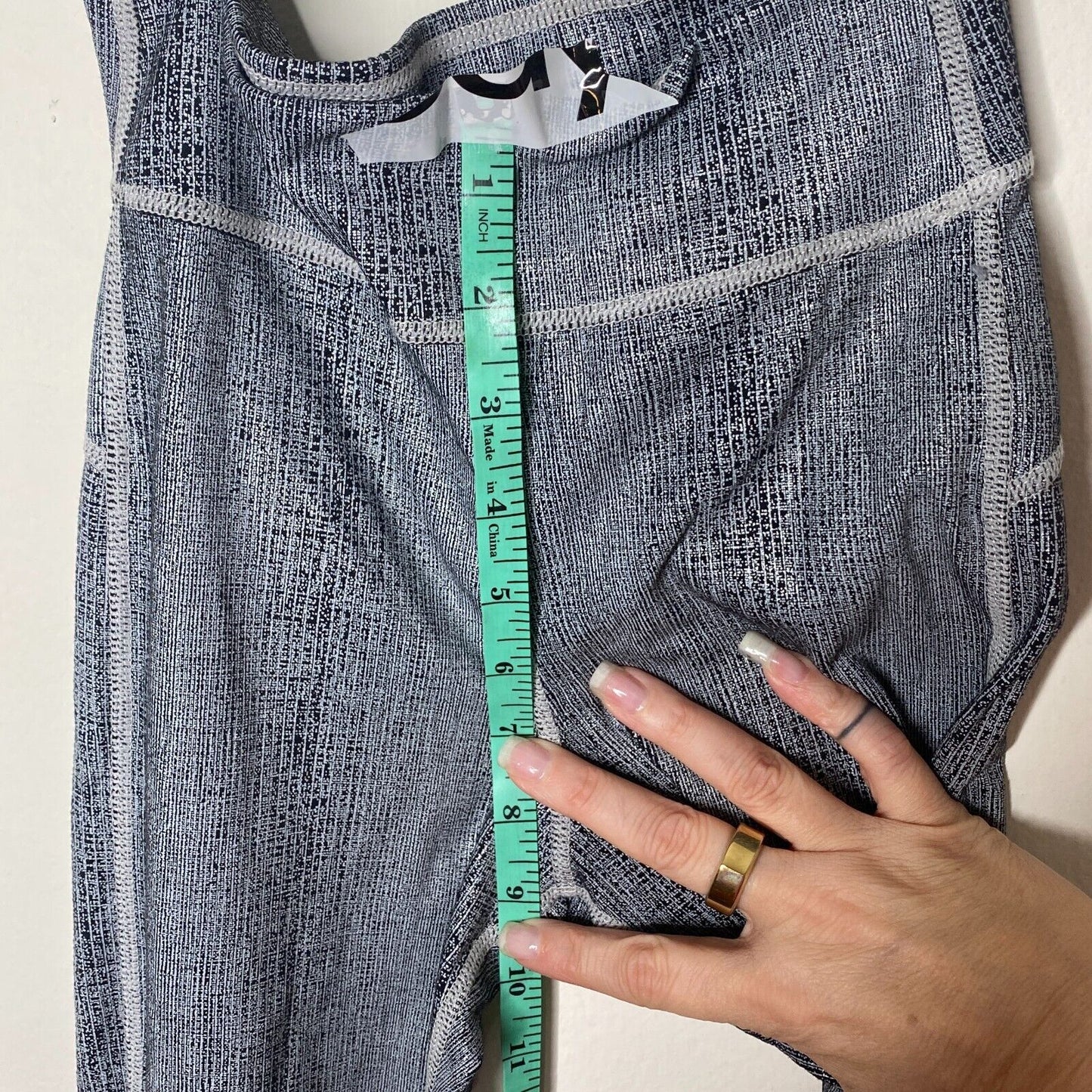 NWT Joe's Off Duty Comfy Gray Snakeskin Mid-Rise Soft Stretch Rhythm Leggings XS
