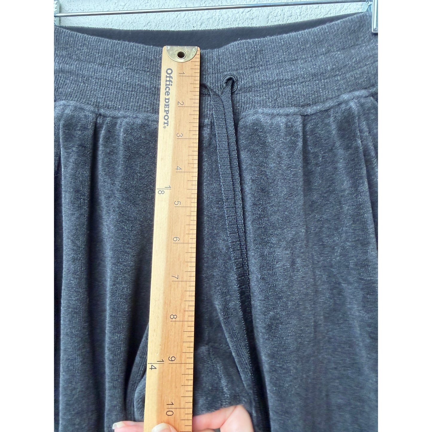 Lululemon Velour Jogger Pants Dark Gray Women's Size 2