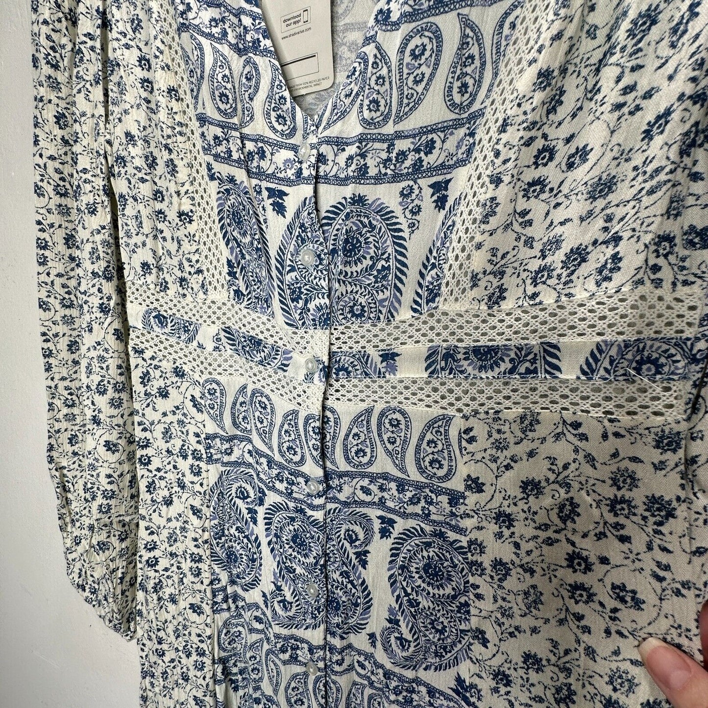 Stradivarius Off White & Blue Floral Paisley Print Long Sleeve V-Neck Maxi Dress