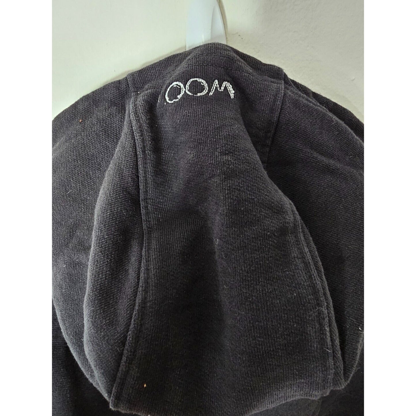 Woo Twenty Black Hooded Cropped Raw Hem Long Sleeve Twenty Graphic Hoodie XS