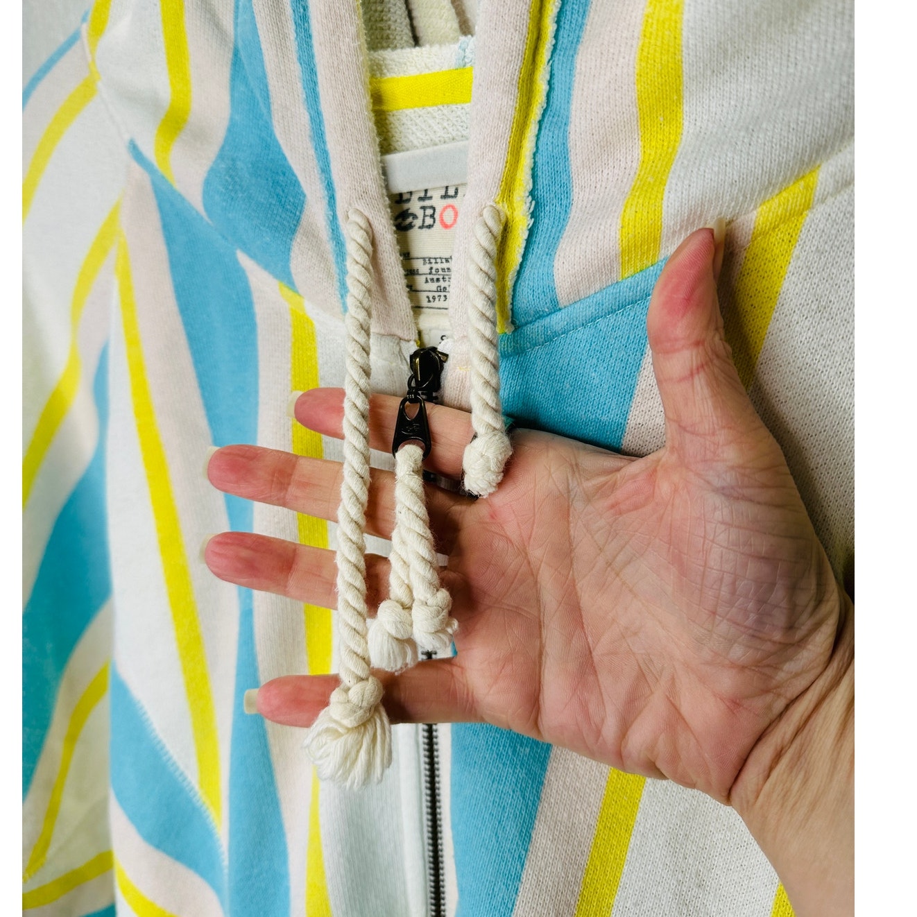 Billabong White Blue Yellow Batwing Front Zip Raw Hem Hooded Sweater S