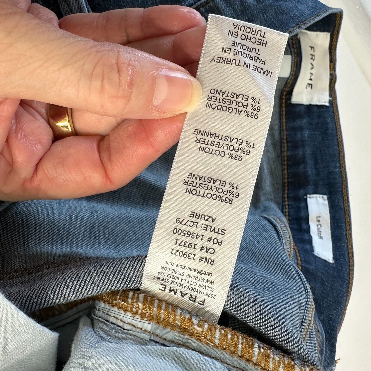 Frame Le Cutoff Medium Blue Wash Distressed Raw Hem Front Zip Jean Shorts 31