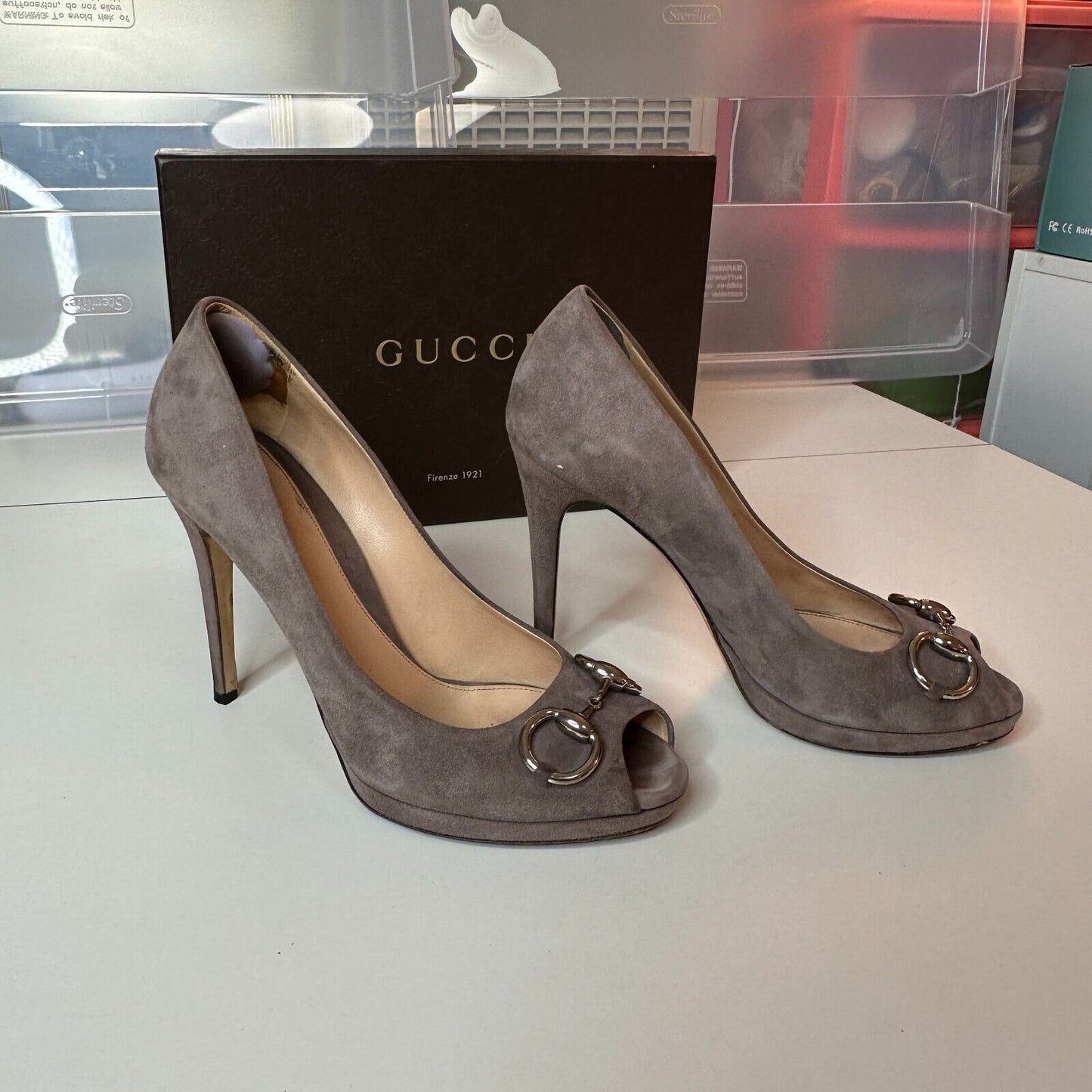 Gucci Kid Scamosciato New Mauve Gray Suede Horsebit Open Toe Stiletto Heel 38