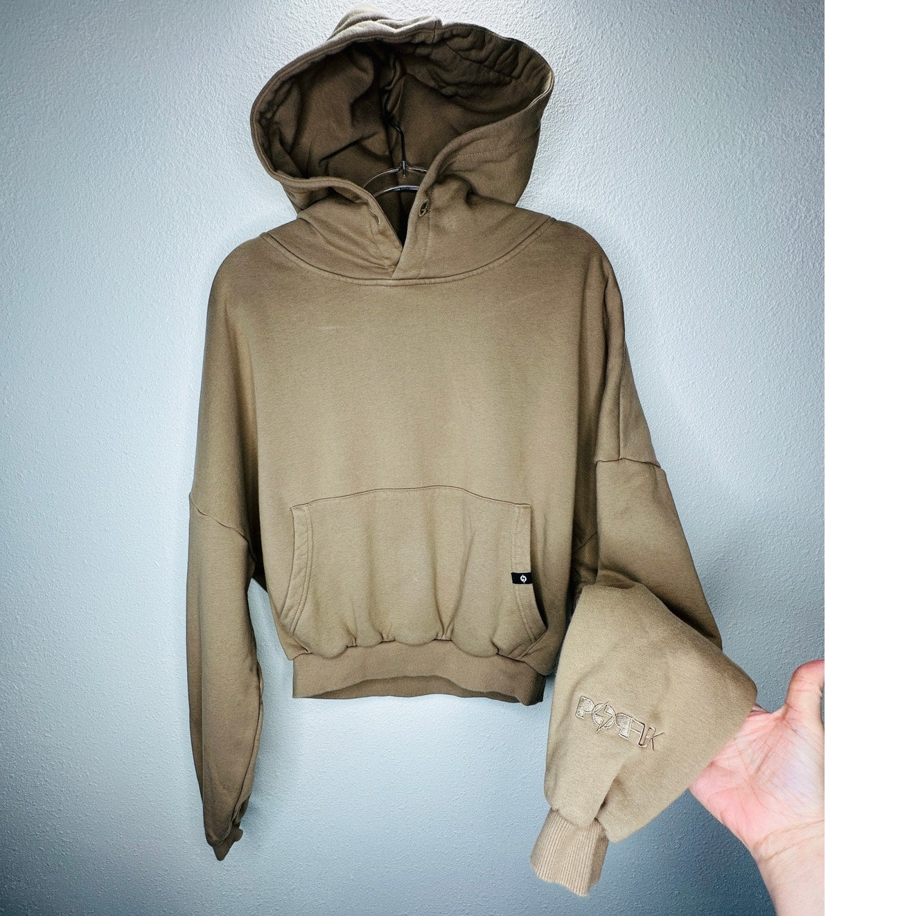 Popflex Tan Taupe Kangaroo Pocket Drop Shoulder Crop Pullover Hoodie S/M