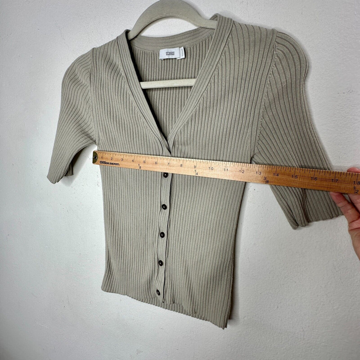 Closed Stone Gray Ribbed Knit V-Neck Front Button Short Sleeve Cardigan Top XXS