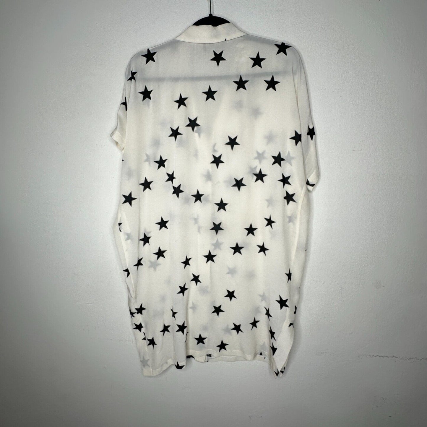 Ninivah Khomo Sheer Cream and Black Star Button Front Short Sleeve Tunic Top OS