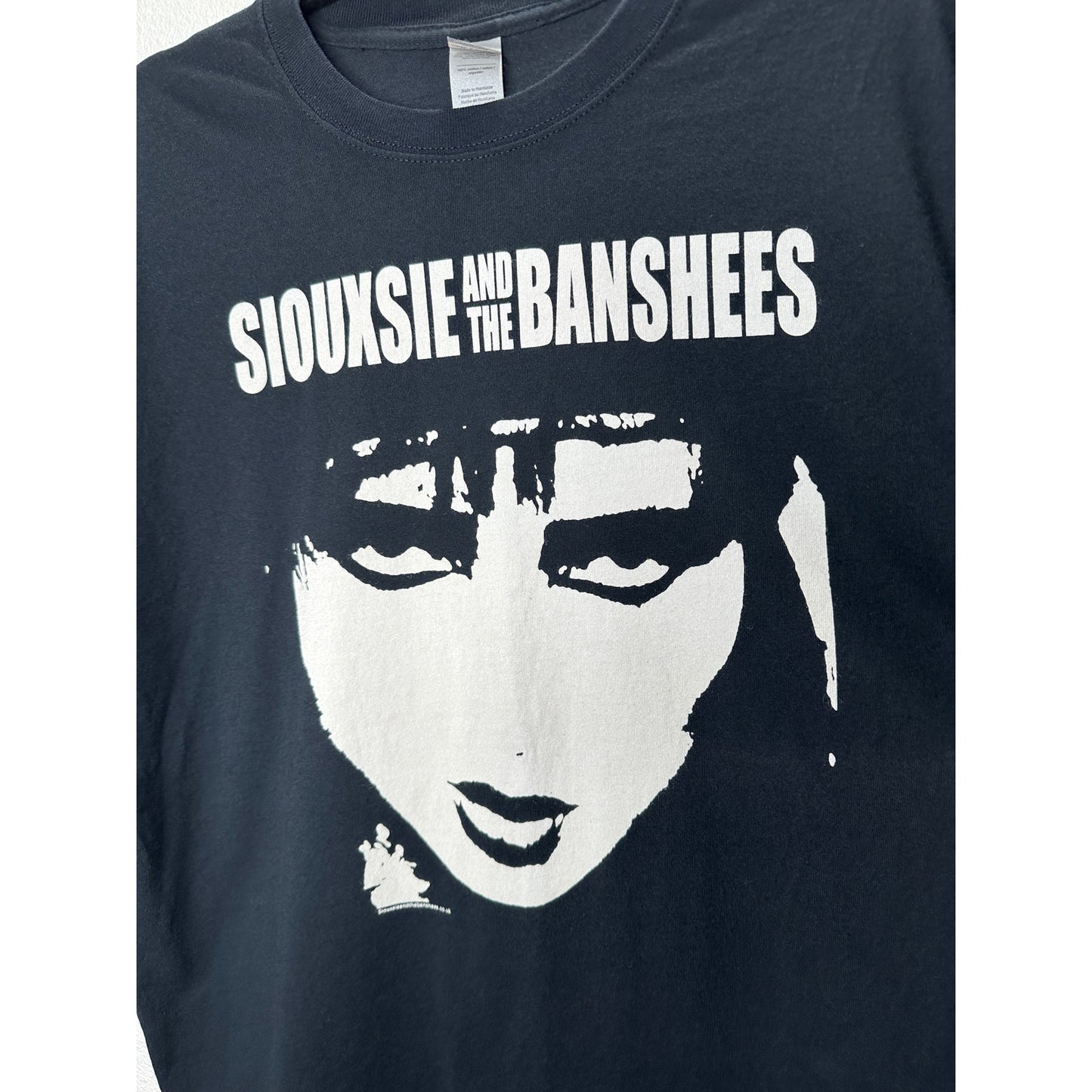 Siouxsie & the Banshee Gildan Black Short Sleeve White Graphic Tee XL
