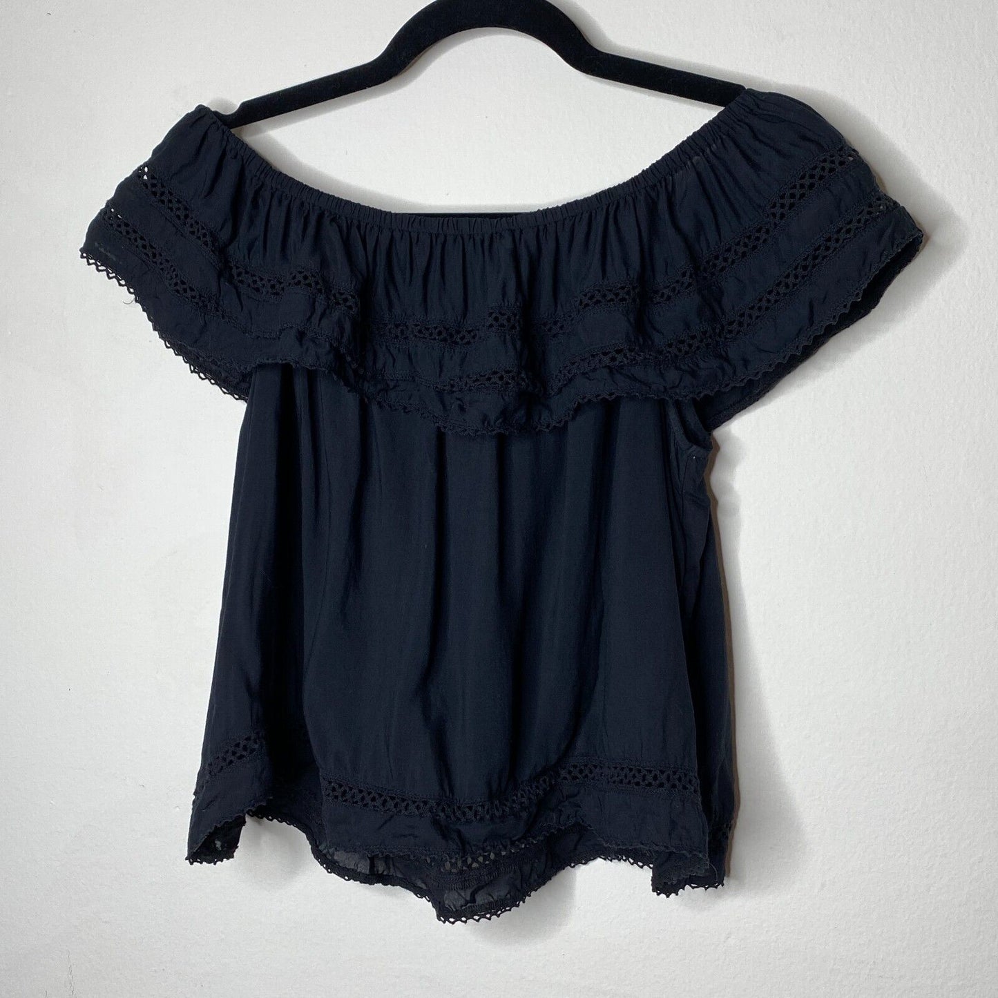 Aritzia Wilfred Hollande Black Off Shoulder Crochet Ruffle Crop Boho Blouse XS