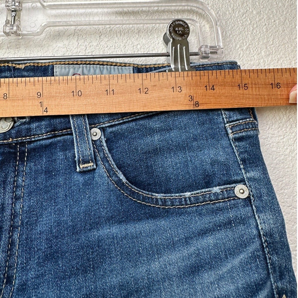 AG women’s The Stilt cigarette leg jeans medium wash US 29 raw hem