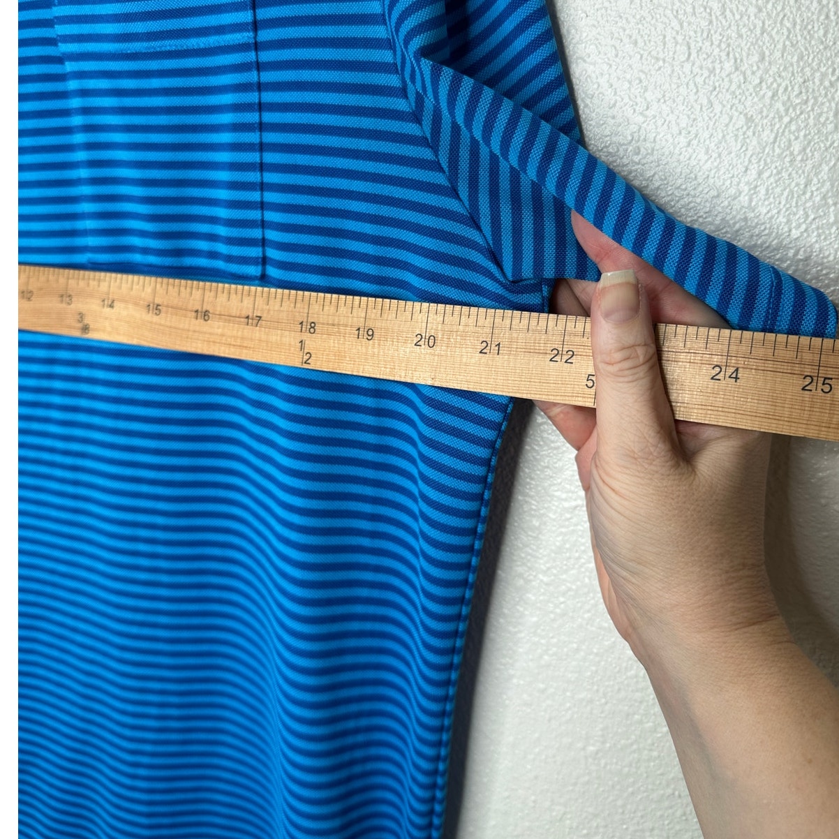 KJUS Polo Golf Shirt Medium Blue Striped Short Sleeve UPF30+  L / 52