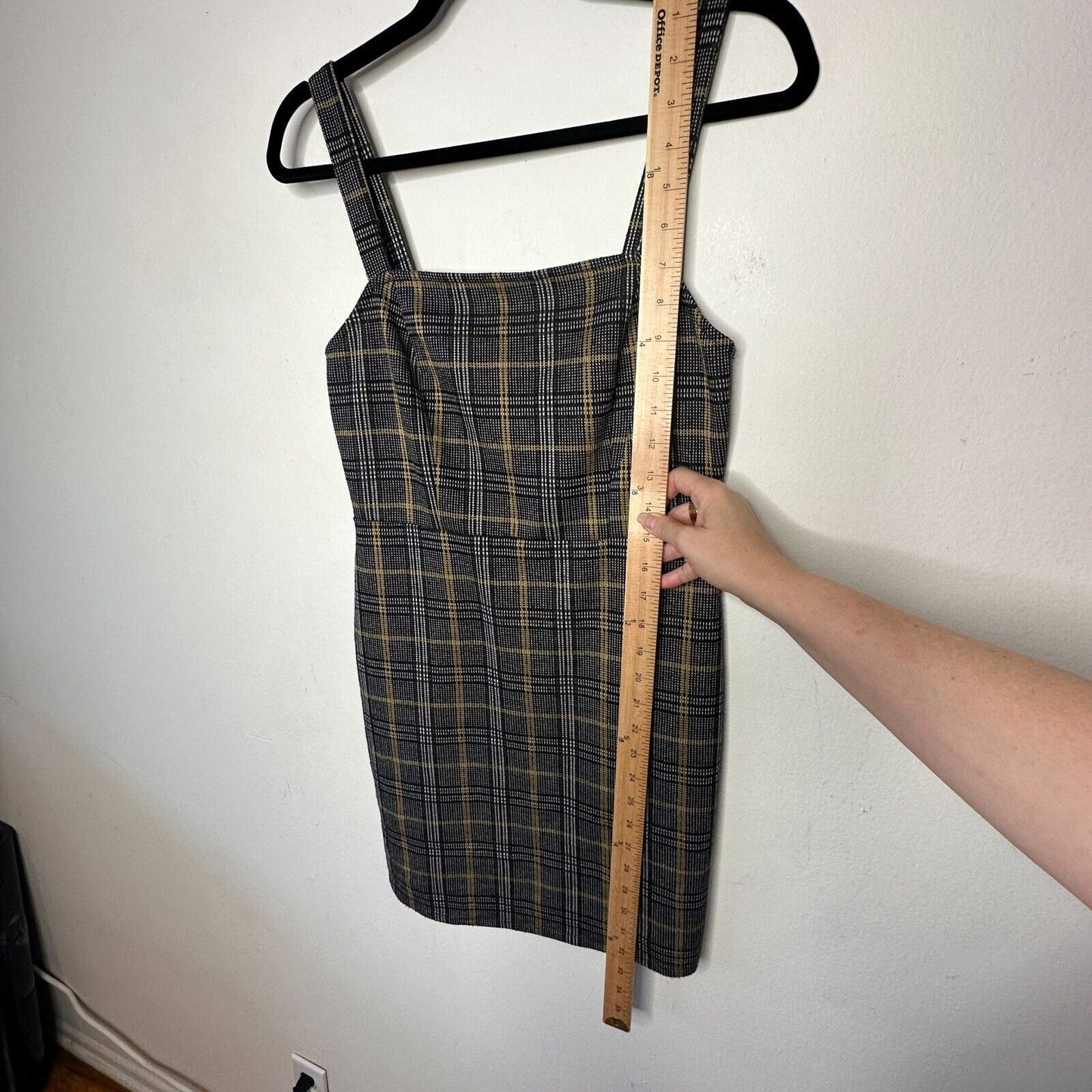 Cute Gold Gray White Black Plaid Sleeveless Knit Jumper Overall Mini Dress Med