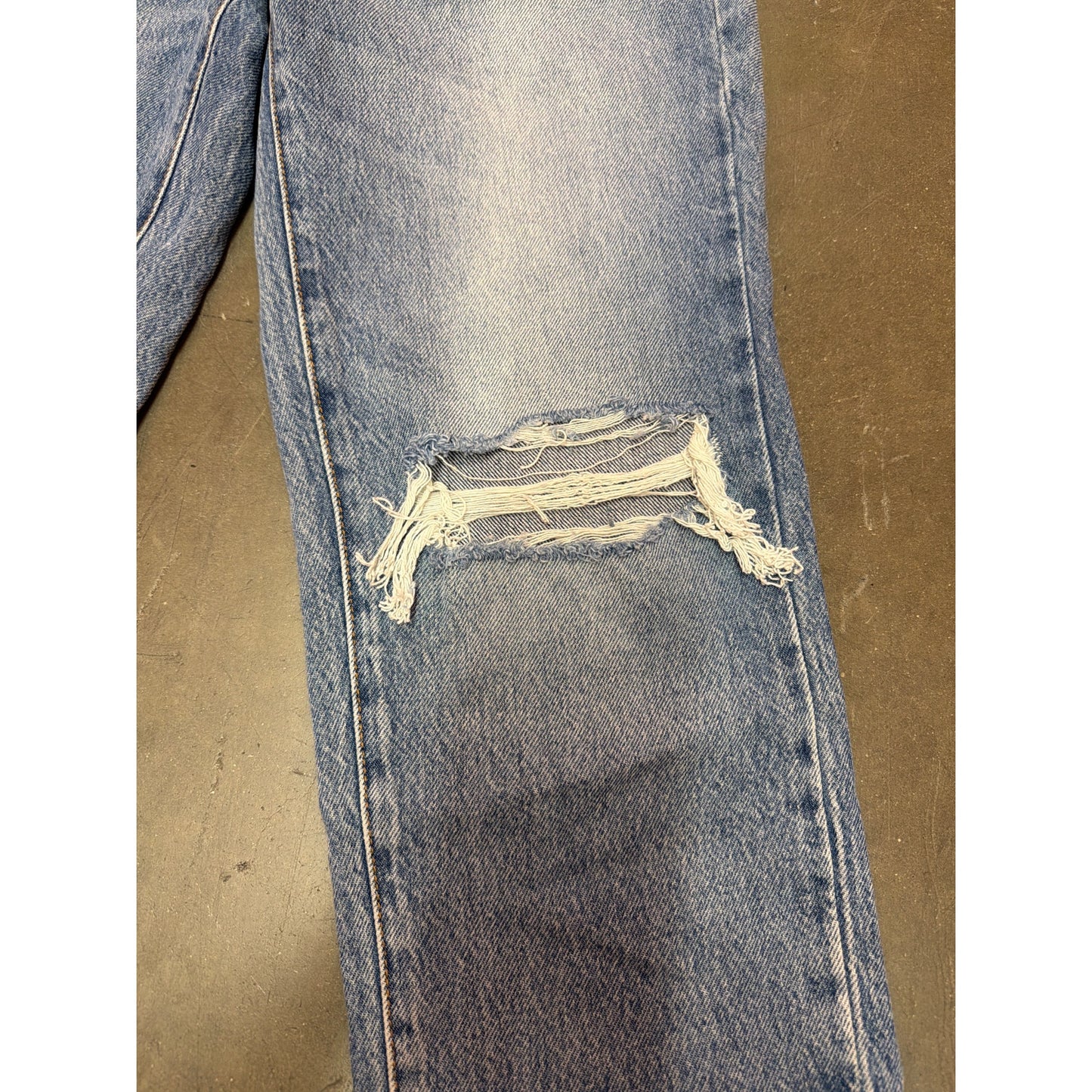 NWOT Garage Denim Medium Wash Vintage Straight Leg Mid Rise Distressed Jeans 26