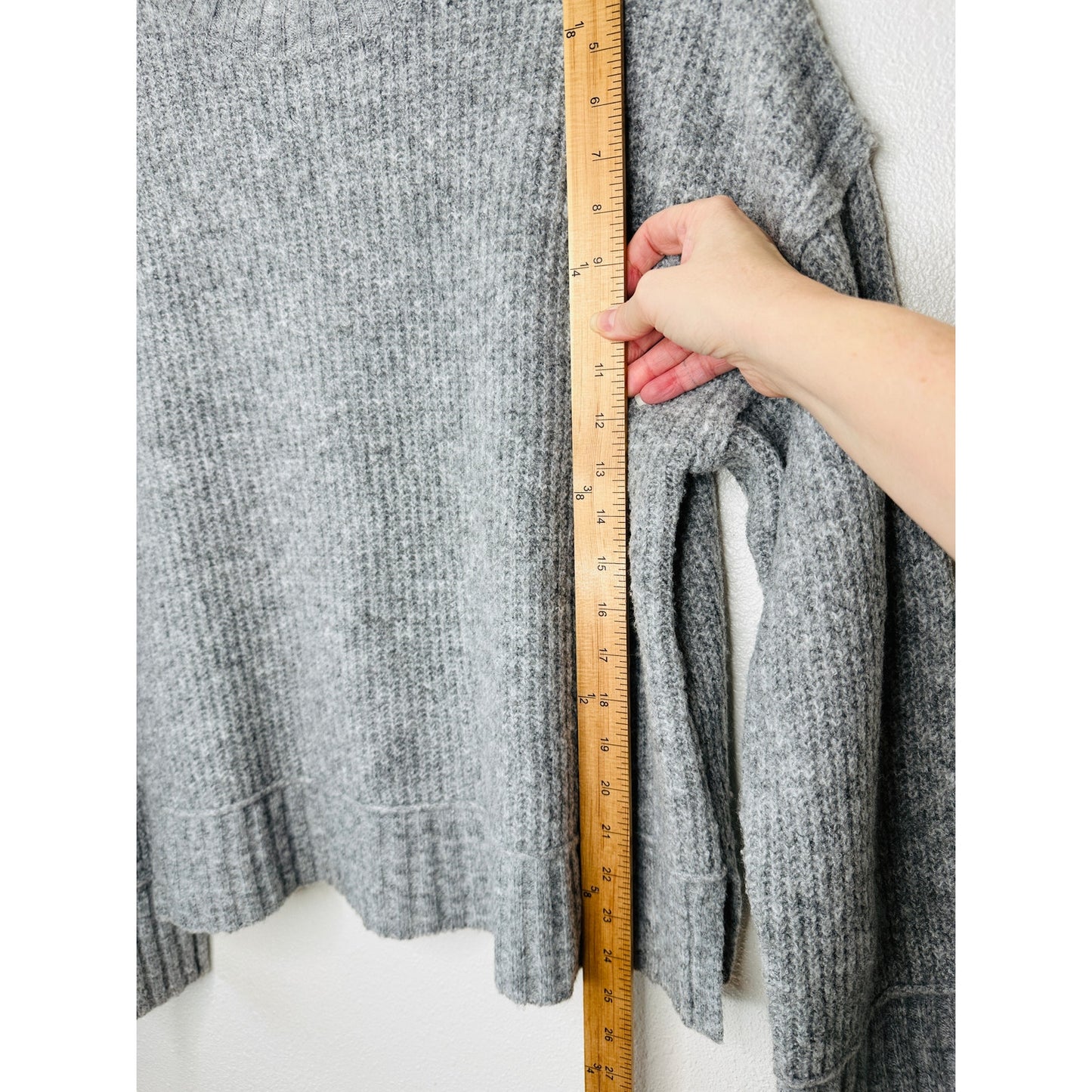 The Workshop Gray Keepin It Cozy Knit Boxy Long Sleeve Sweater M