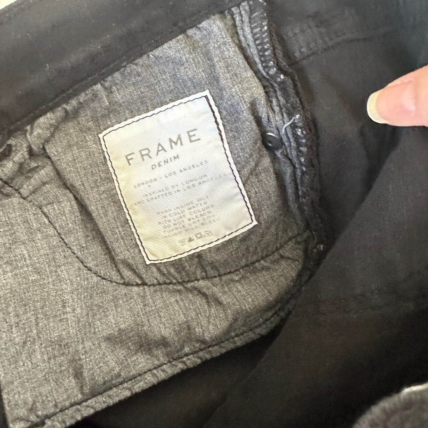 Frame Jet Black Denim Le Skinny de Jeanne Distressed Jean Mid-Rise Raw Hem 27