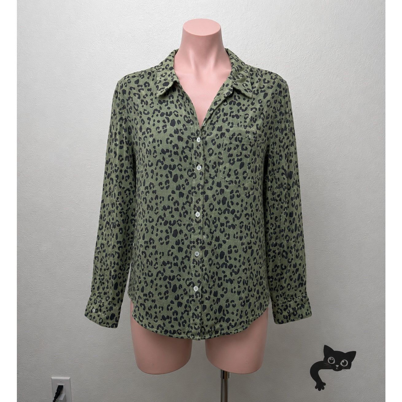 Rails Kate Olive Cheetah Print Long Sleeve Button Down Silk Blouse S
