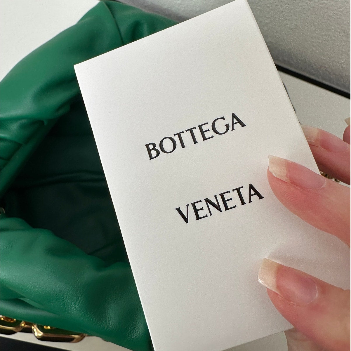 NWOT Bottega Veneta Chain Pouch Leather Shoulder Bag – Green with Gold Chain