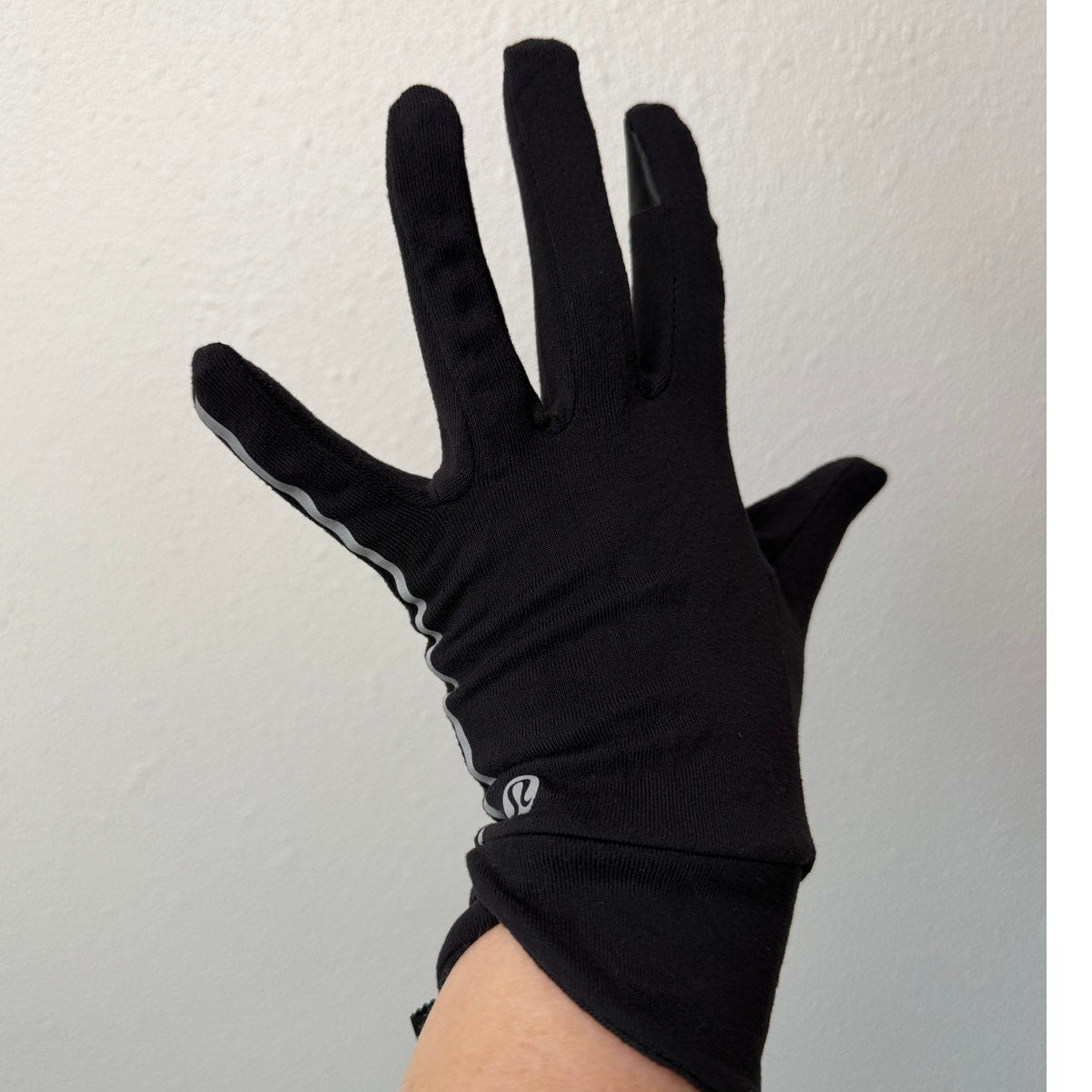 Lululemon Run Gloves Black Women's Workout Gloves