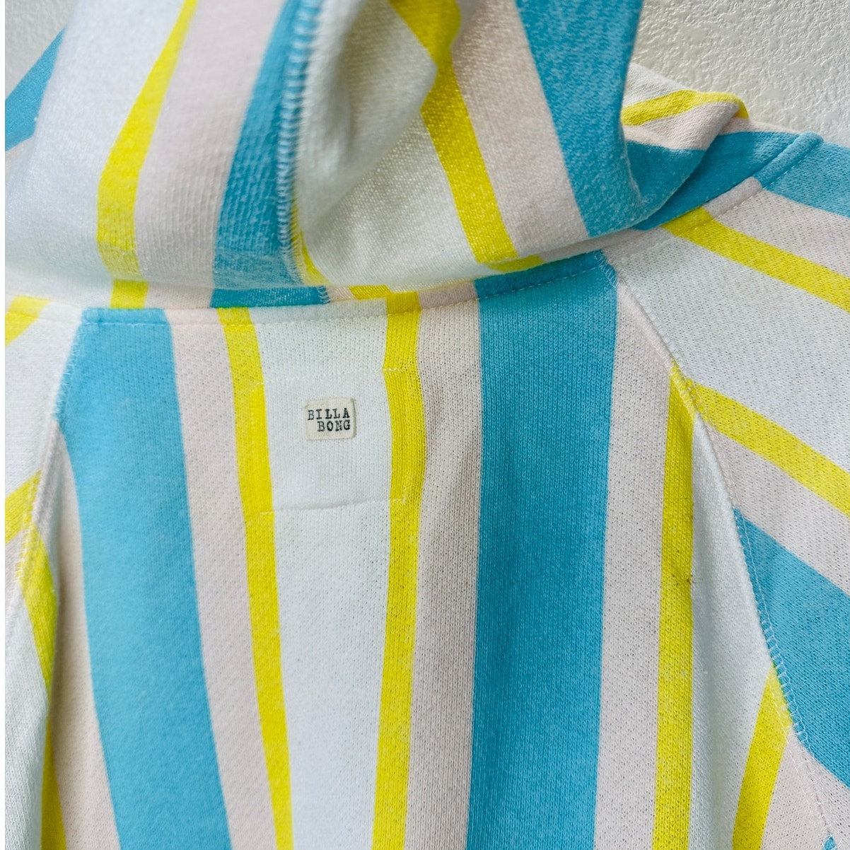 Billabong White Blue Yellow Batwing Front Zip Raw Hem Hooded Sweater S