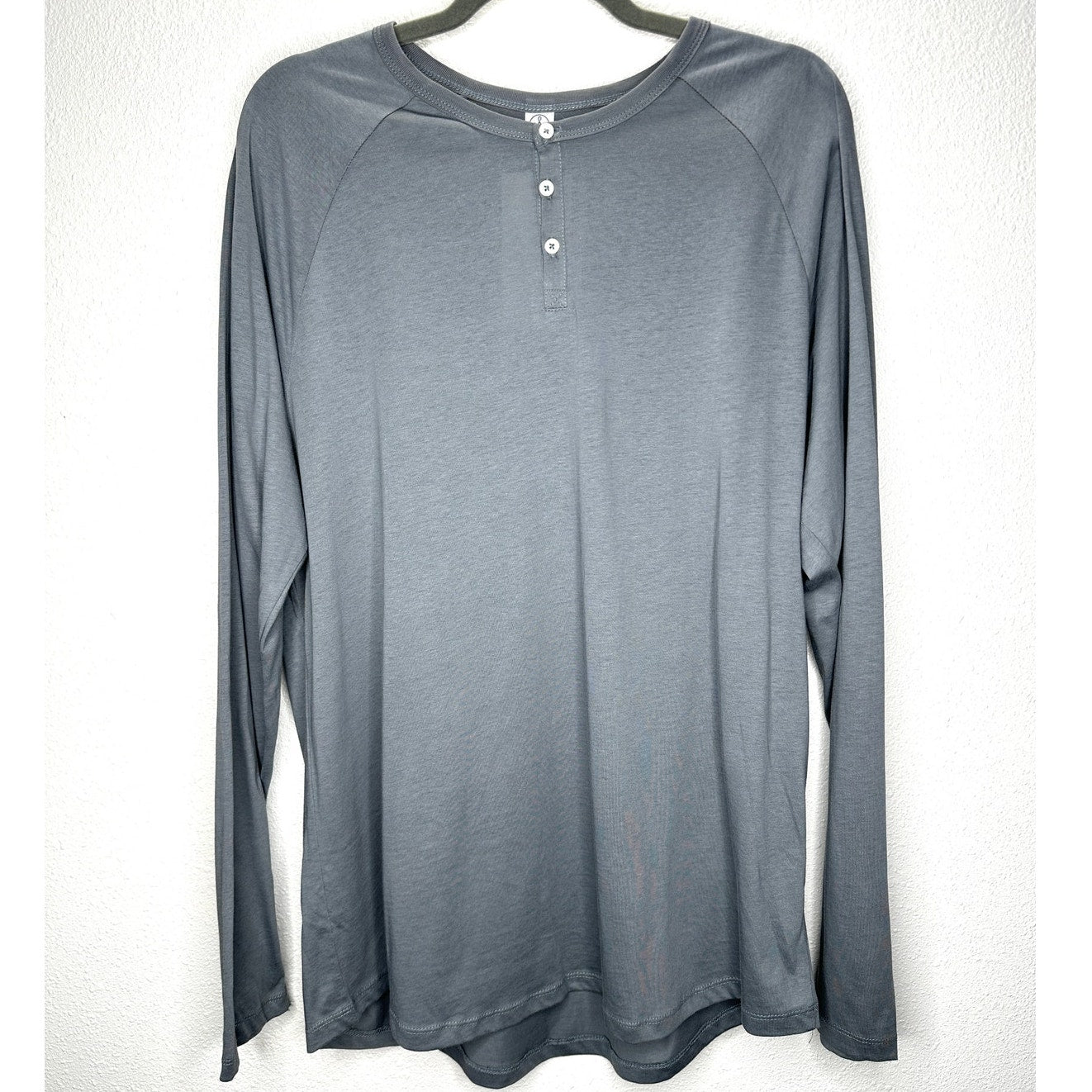 Alternative Earth Ocean Gray Raglan Sleeve Round Neck Henley Tee XL