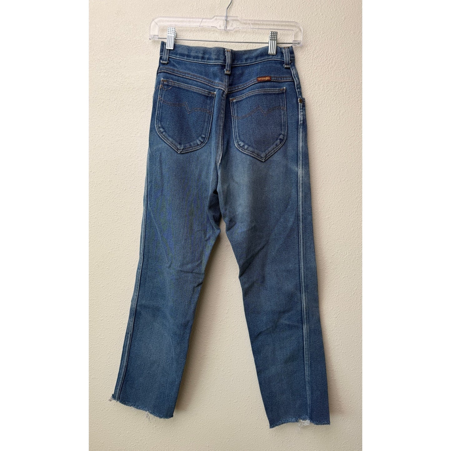 Wrangler Blue High Rise Raw Hem Jeans Women's 26