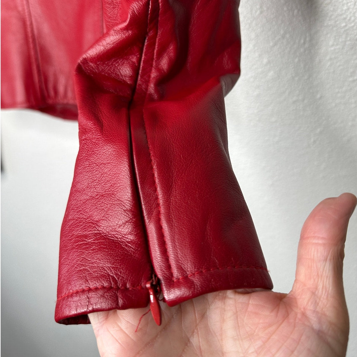 William B Cherry Red 100% Leather Moto Jacket Front Zip Silk Lining S