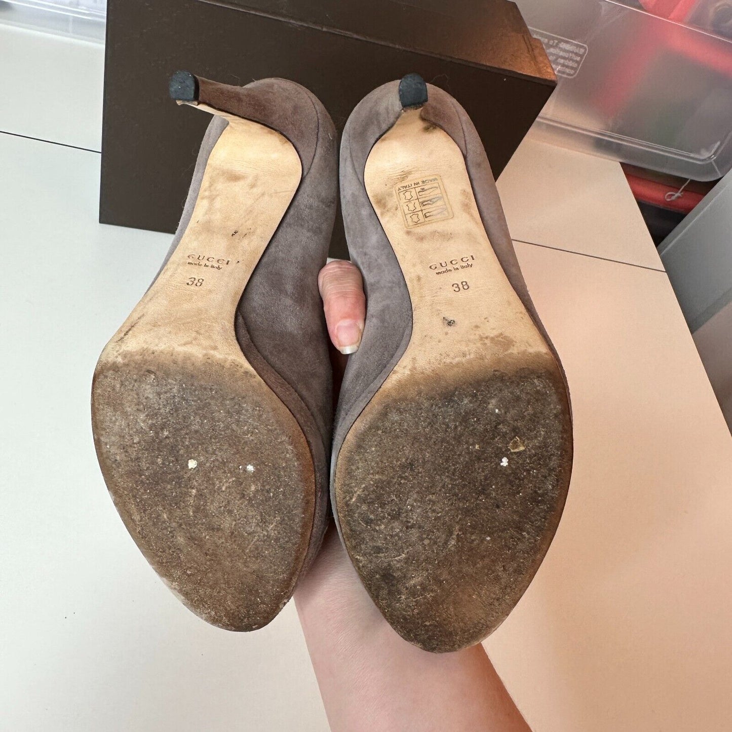 Gucci Kid Scamosciato New Mauve Gray Suede Horsebit Open Toe Stiletto Heel 38