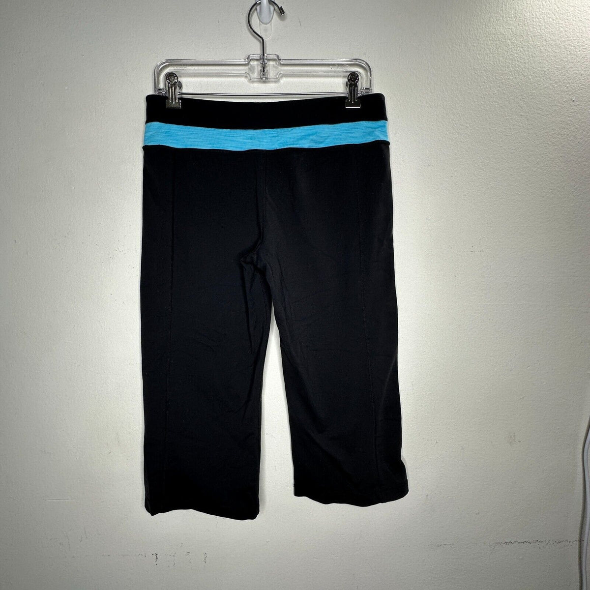 Black Cropped Leggings Aqua Heathered Striped Waist Yoga Bike Shorts Medium