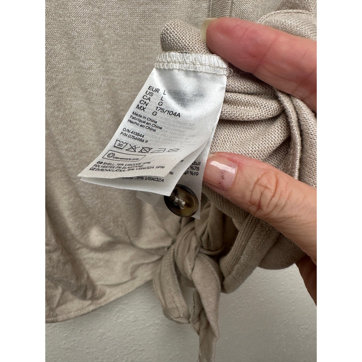 H&M Tan V-Neck Tie-Front Button Cardigan Sweater Women’s L