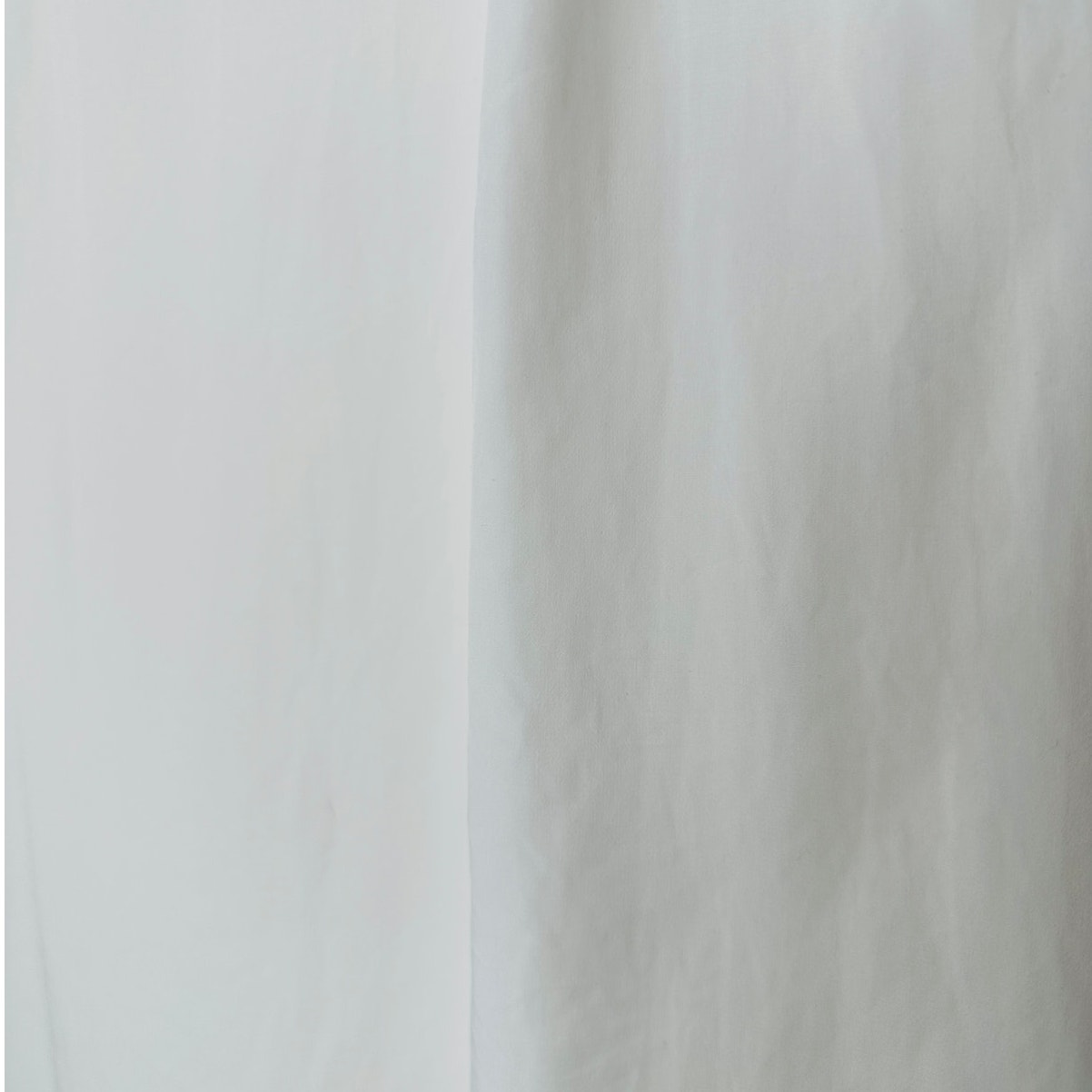 Gap Off White Pleated Shoulder Cap Sleeve Round Neck Flowy Blouse L