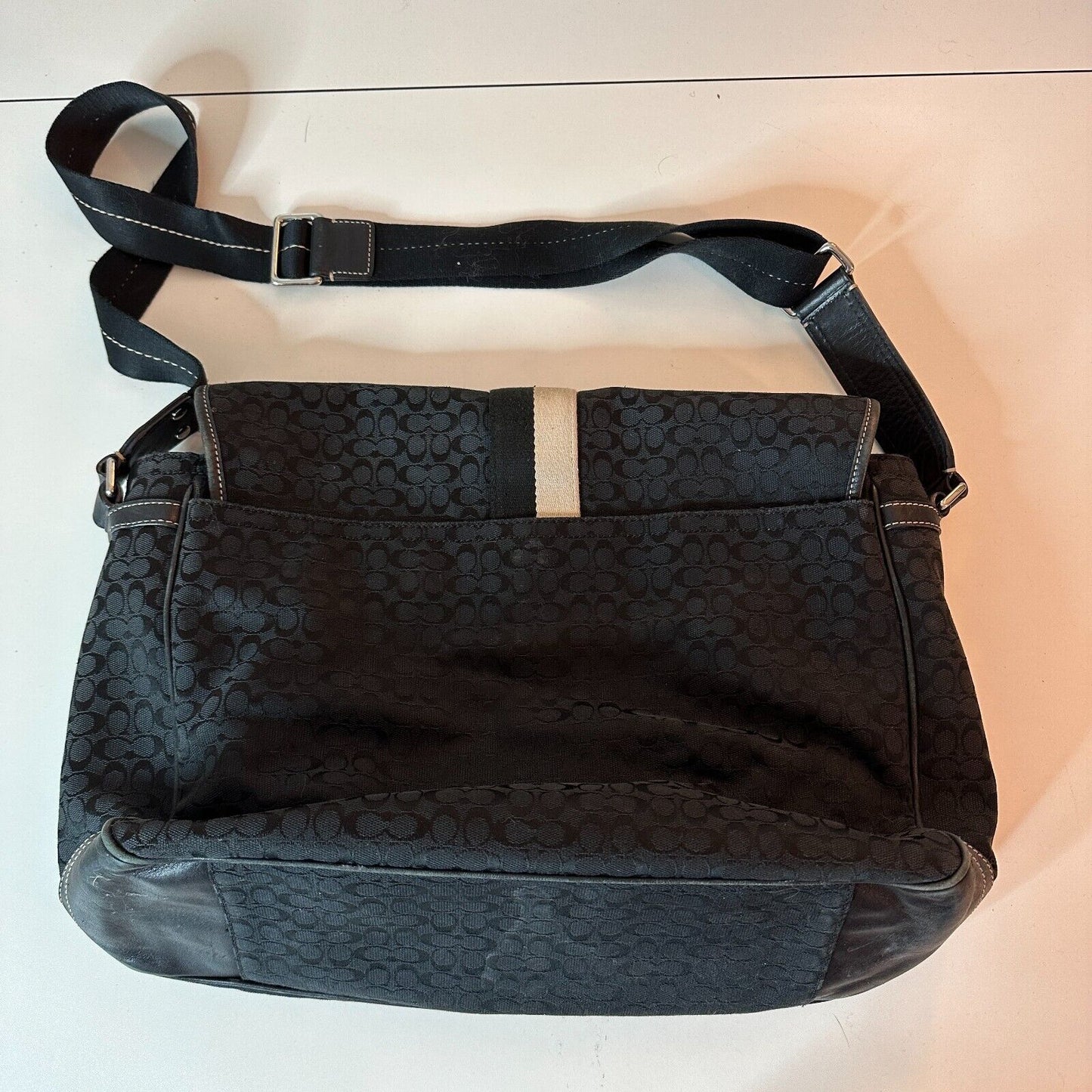 Coach Signature Black & Tan Voyager Messenger Buckled Shoulder Bag Blue Interior