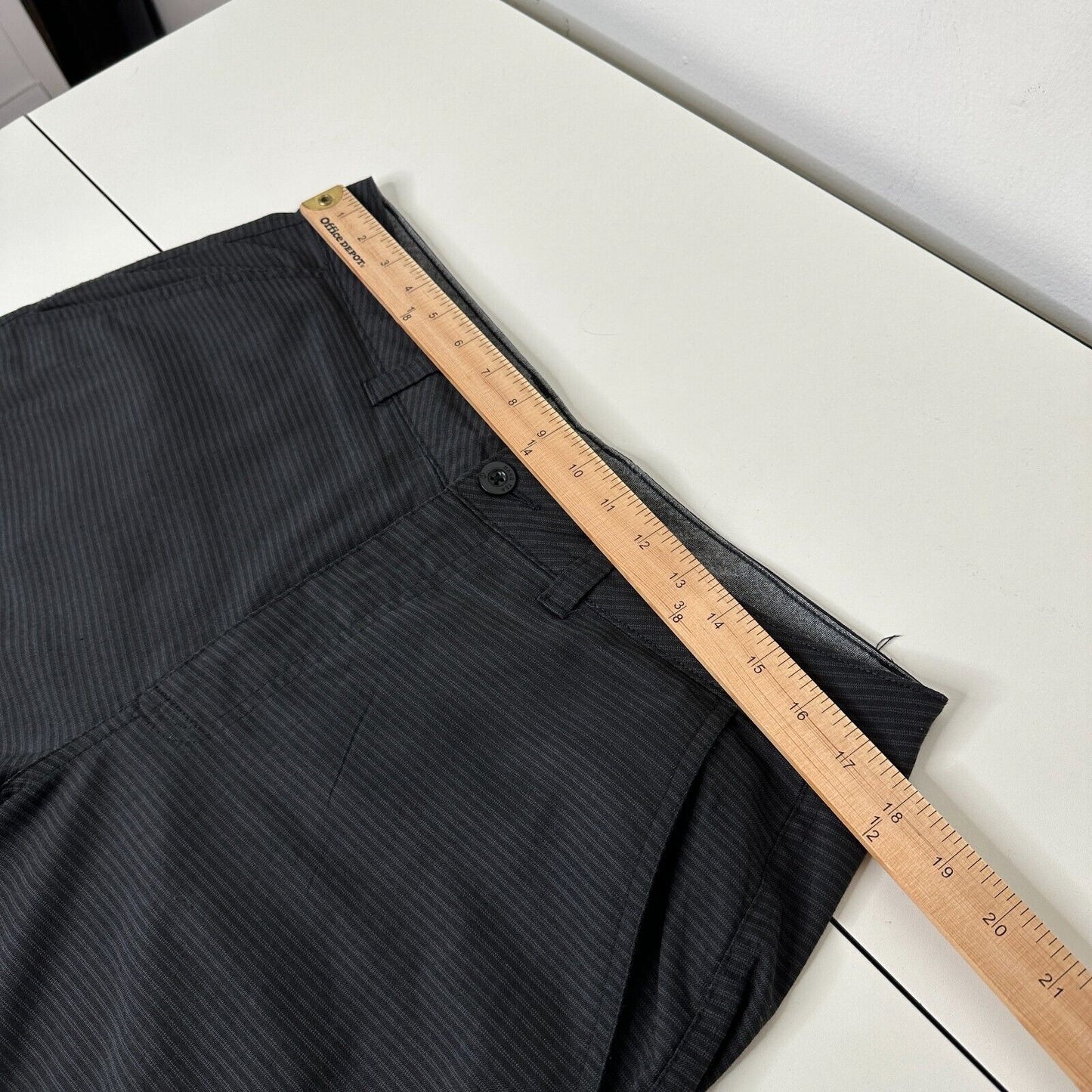 Hang 10 Black-Gray Daybreak Hybrid 21" Everyday Short Back Pocket Stretch 34