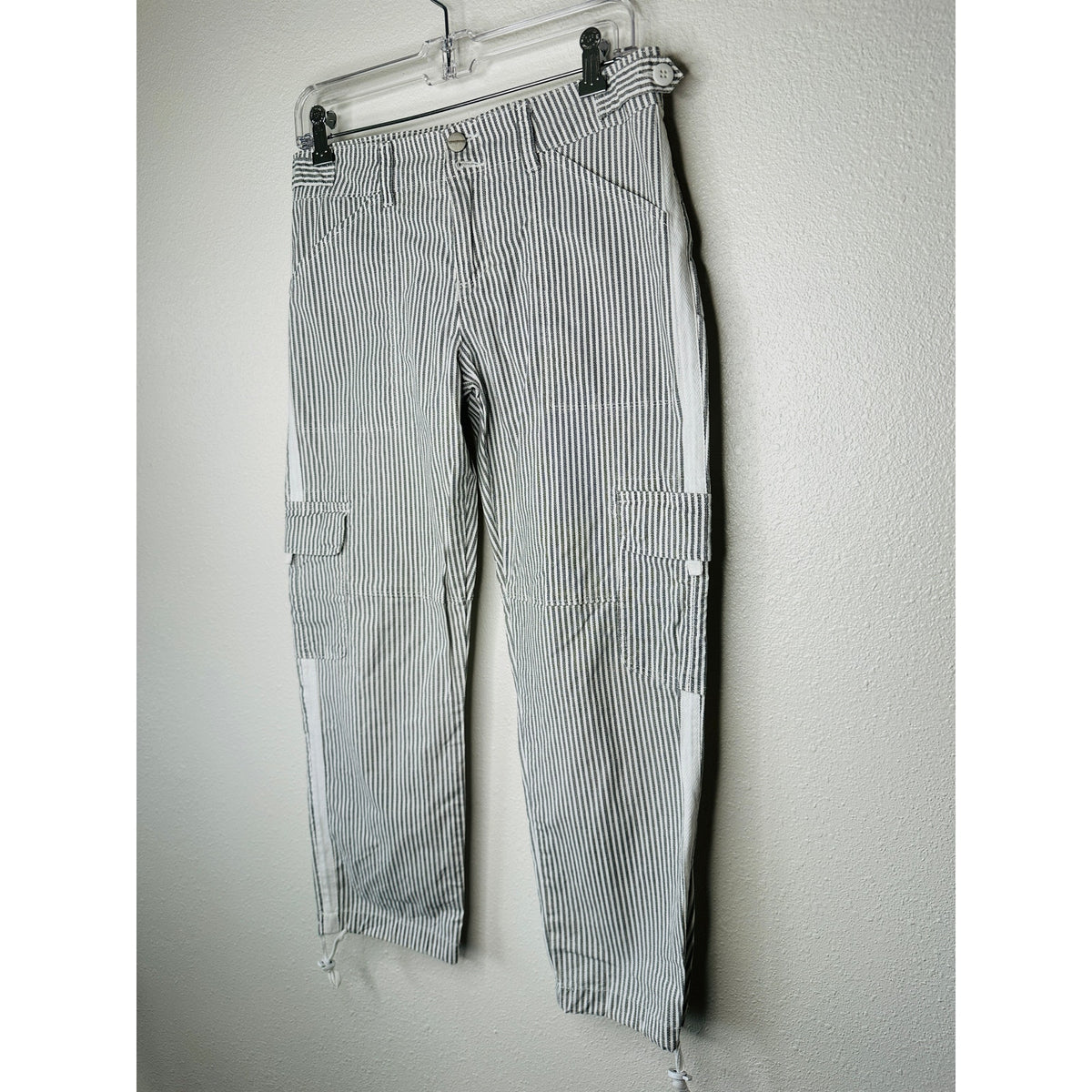 Sanctuary White & Gray Striped Cropped Utility Trouser Pant Cinched Ankle 27