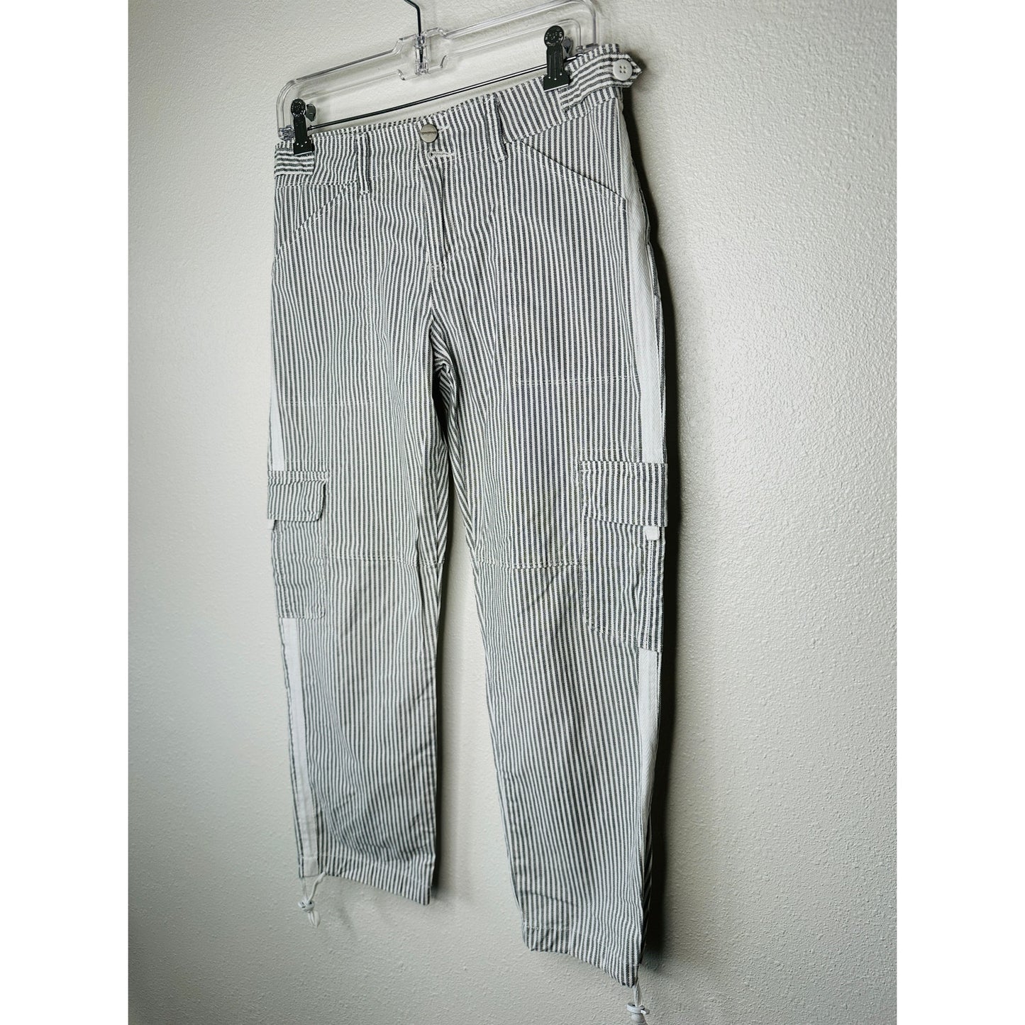 Sanctuary White & Gray Striped Cropped Utility Trouser Pant Cinched Ankle 27