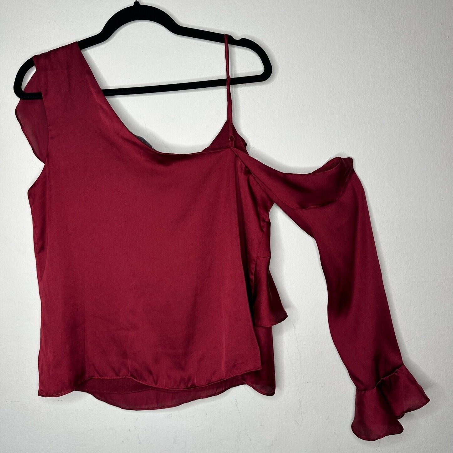 Revolve Lovers + Friends Deep Red Ruffled Flowy One-Sleeve Shoulder Blouse L