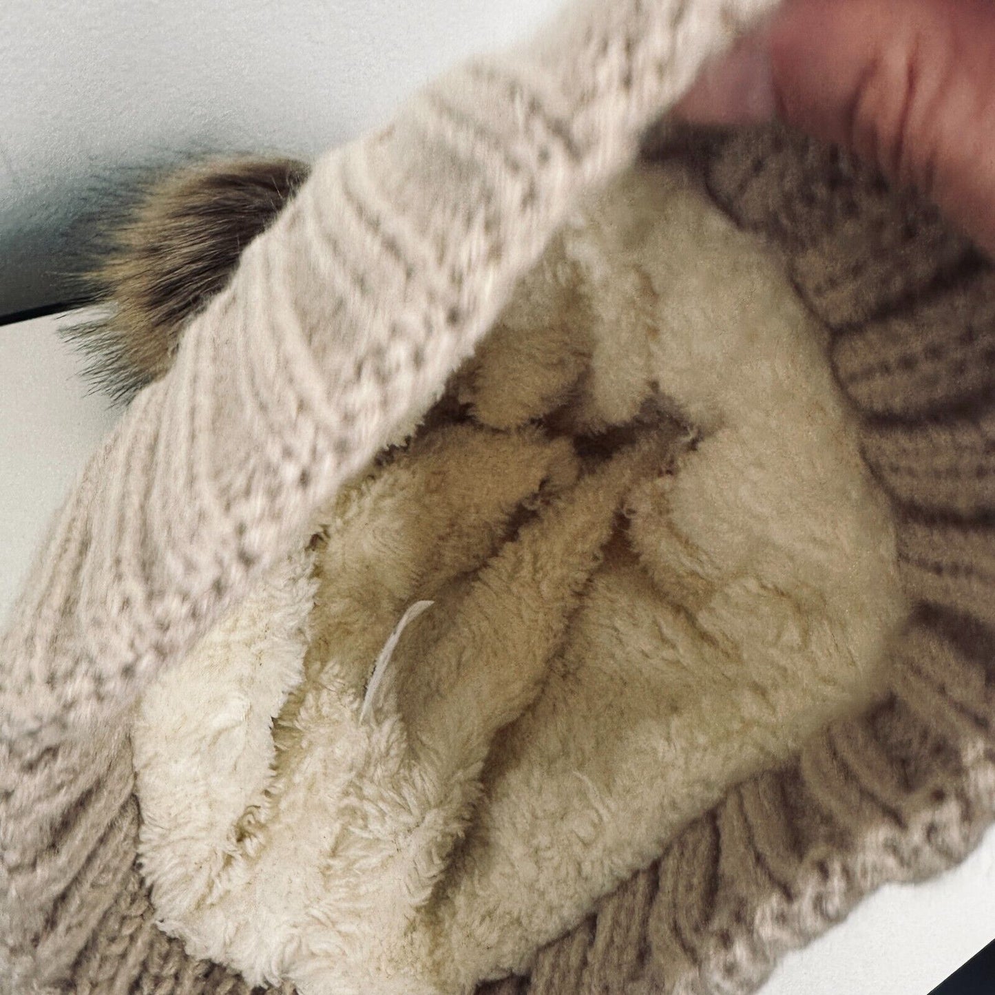 Arctic Paw Tan Cream Lined Thick Cable Knit Beanie 2 Brown Faux Fur Pom Poms OS