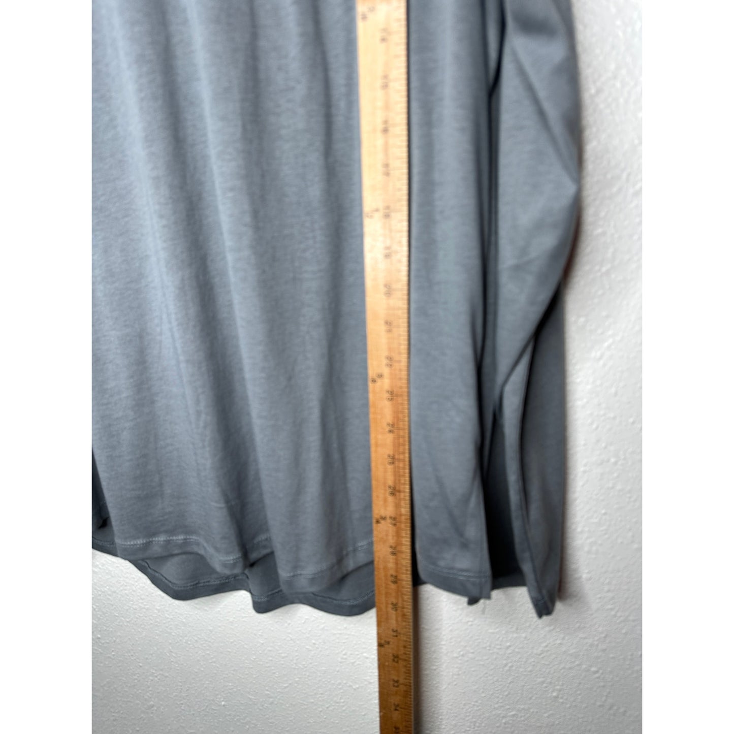 Alternative Earth Ocean Gray Raglan Sleeve Round Neck Henley Tee XL