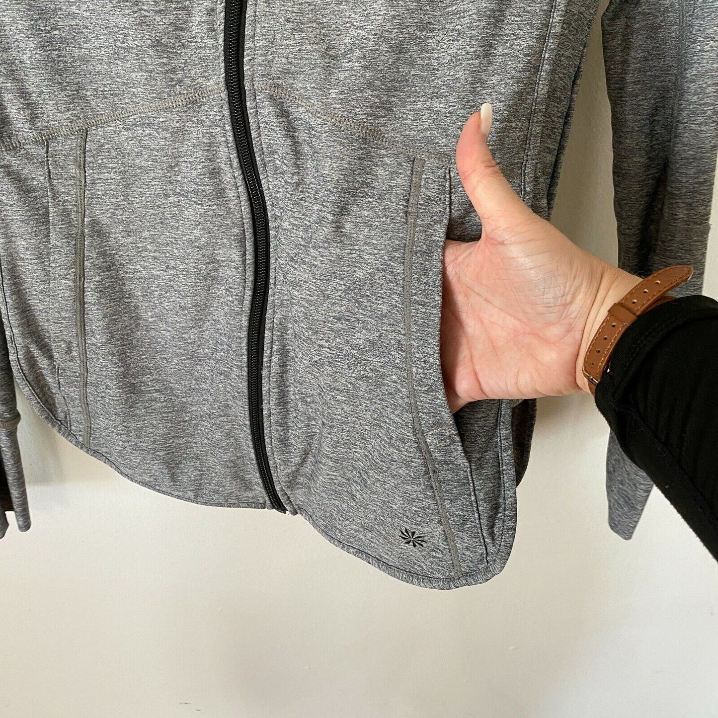 Athleta Med Gray Baja UPF 50+ Hooded Zip Jacket with Thumb Holes Arm Pockets XXS