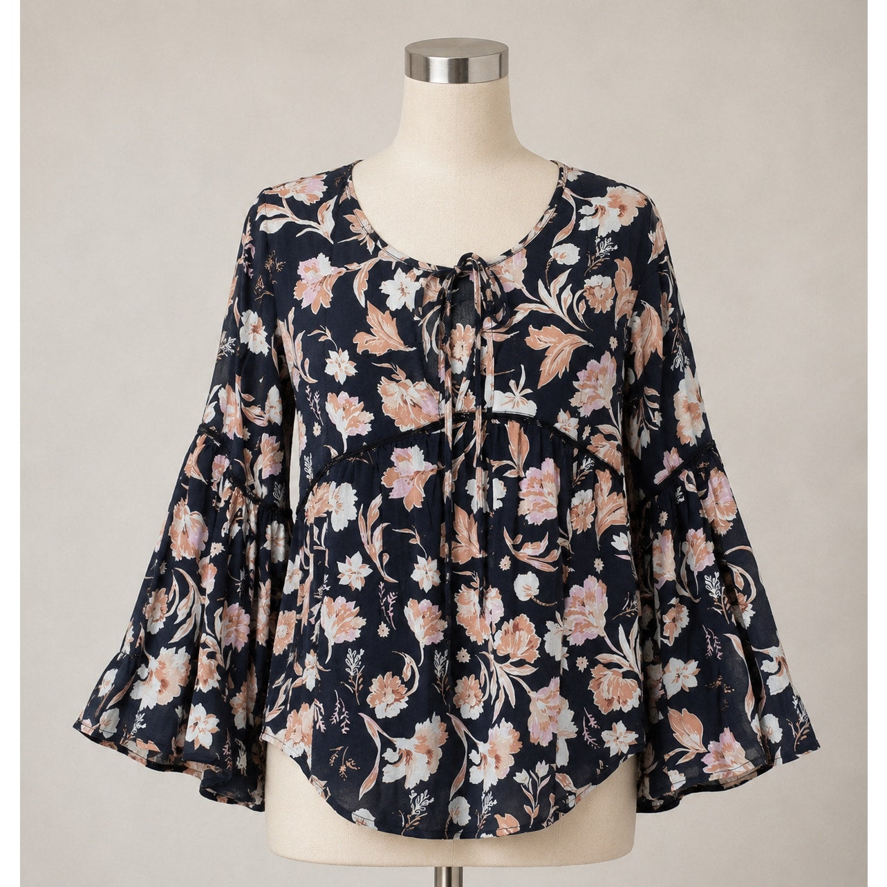 NWT Amuse Society Black Peach Pink Floral Long Bell Sleeve VNeck Boho Blouse SM