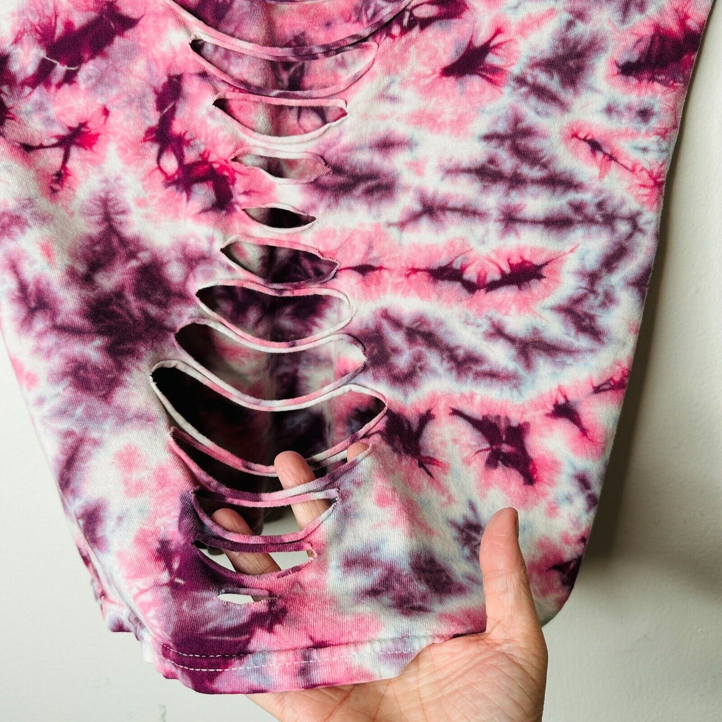 Sleeveless Cropped Hand Cut Out Plum & Pink Cream Tie Dye Crew Neck Top S